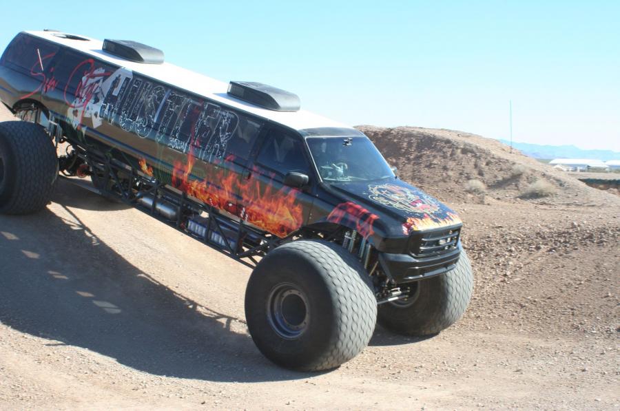  Ford Excursion Sin City Hustler 2014 года  (фото 13 из 31)